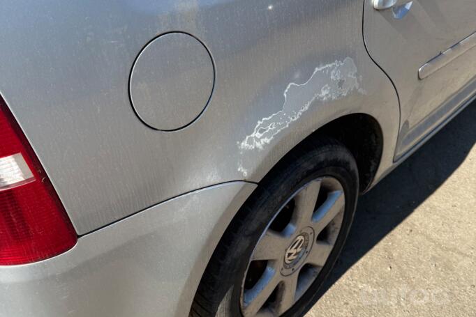 Volkswagen Touran 1 generation Minivan