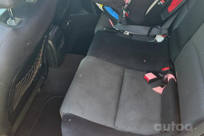 Subaru Legacy 4 generation wagon