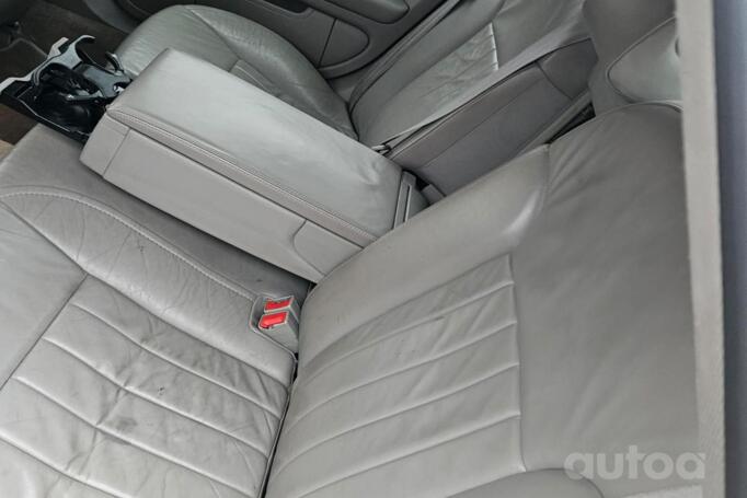 Audi A8 D3/4E Sedan