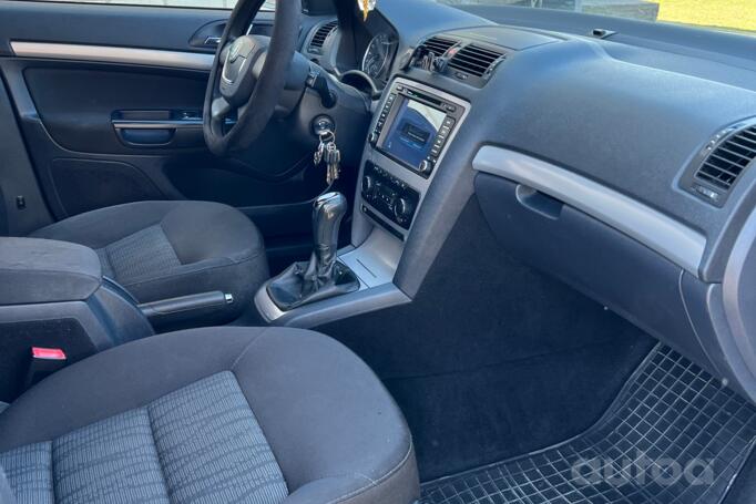 Skoda Octavia 2 generation [restyling] Liftback 5-doors