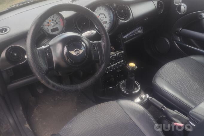 Mini One R50 Hatchback