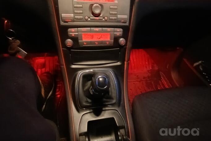 Ford Galaxy 2 generation Minivan