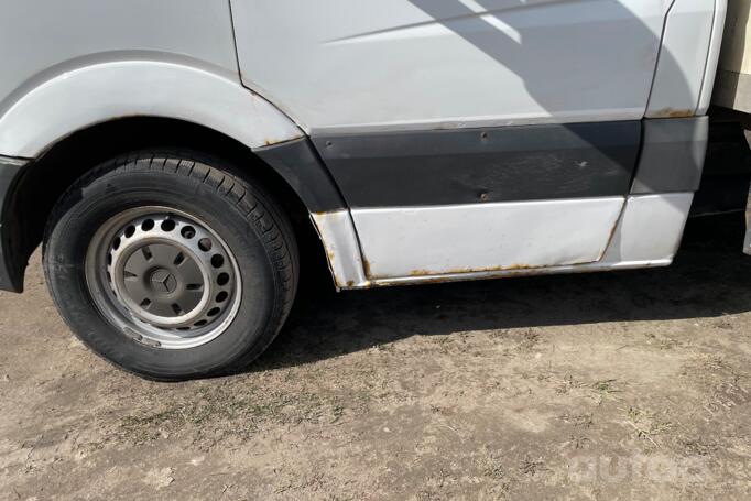 Mercedes-Benz Sprinter Second generation