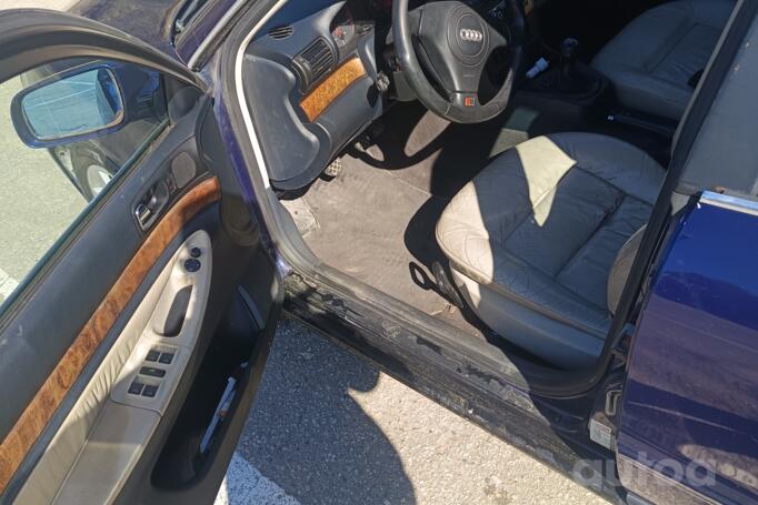 Audi A4 B5 Avant wagon 5-doors