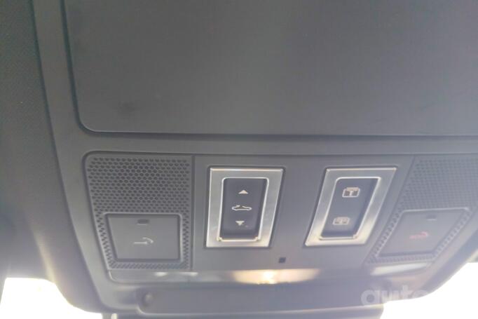 Jaguar XE 1 generation