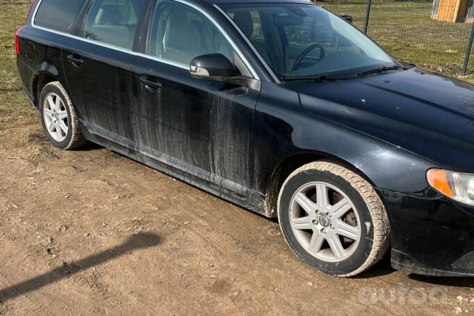 Volvo V70 3 generation wagon