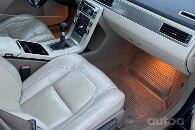 Volvo V70 3 generation wagon