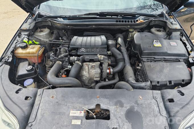 Citroen C5 2 generation Sedan
