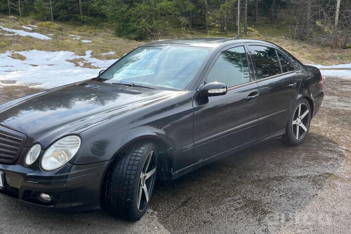 Mercedes-Benz E-Class W211 Sedan
