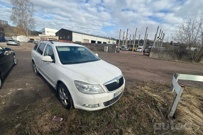 Skoda Octavia 2 generation [restyling] Combi wagon 5-doors
