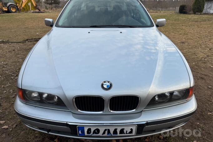 BMW 5 Series E39 Sedan 4-doors