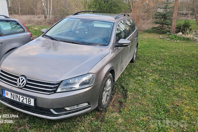 Volkswagen Passat B7 Variant wagon 5-doors