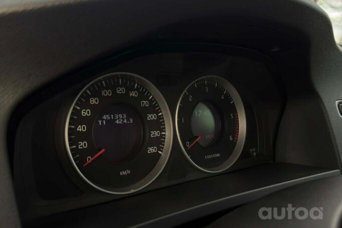 Volvo V60 1 generation wagon