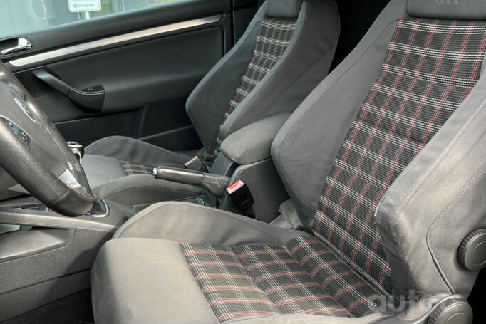 Volkswagen Golf GTI 5 generation