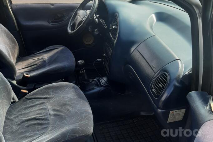 Volkswagen Sharan 1 generation Minivan 5-doors