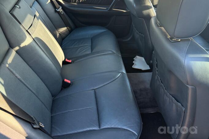 Mercedes-Benz E-Class W210 Sedan