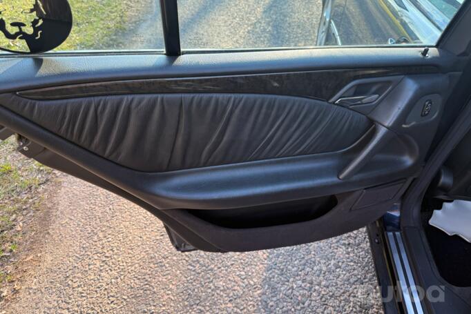 Mercedes-Benz E-Class W210 Sedan