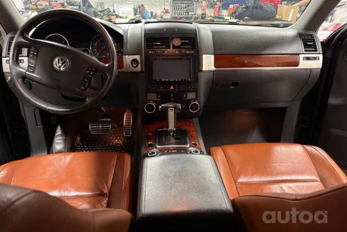 Volkswagen Touareg 1 generation [restyling] Crossover