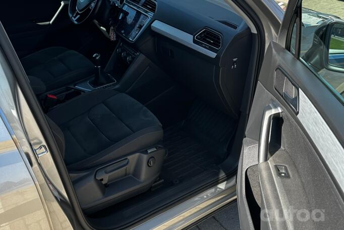 Volkswagen Tiguan 2 generation Crossover 5-doors