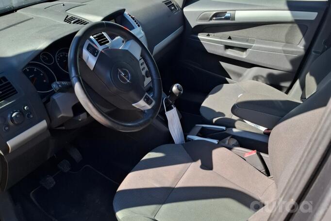 Opel Zafira B [restyling]