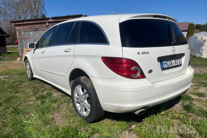 Mercedes-Benz R-Class W251 Minivan