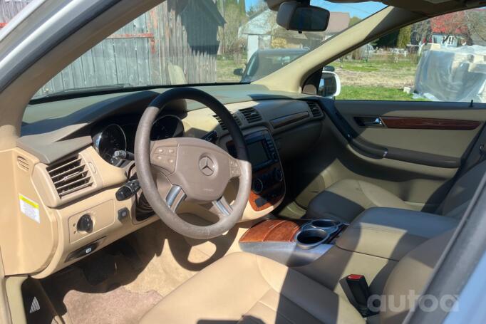 Mercedes-Benz R-Class W251 Minivan