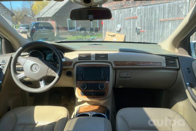 Mercedes-Benz R-Class W251 Minivan