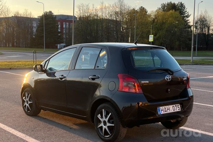 Toyota Yaris 2 generation