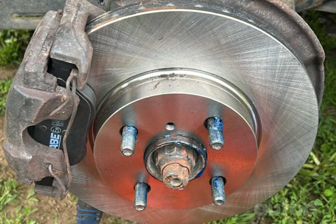 Toyota Yaris 2 generation