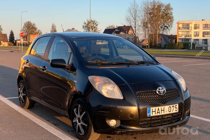 Toyota Yaris 2 generation