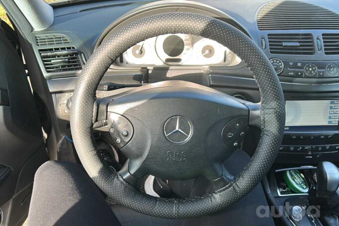 Mercedes-Benz E-Class W211 Sedan