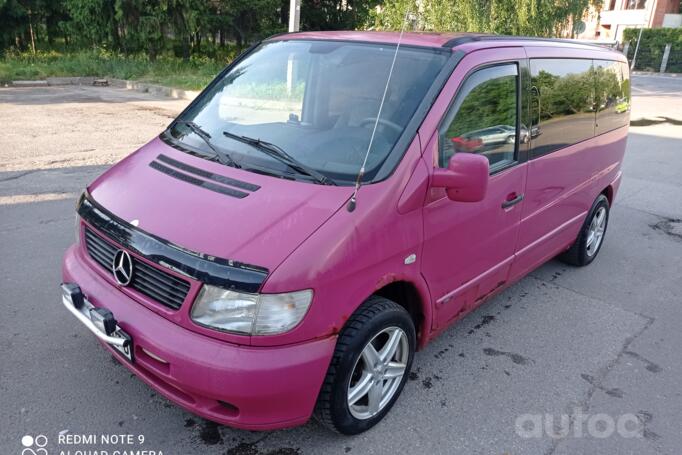 Mercedes-Benz Vito W638 Mixto minivan 4-doors