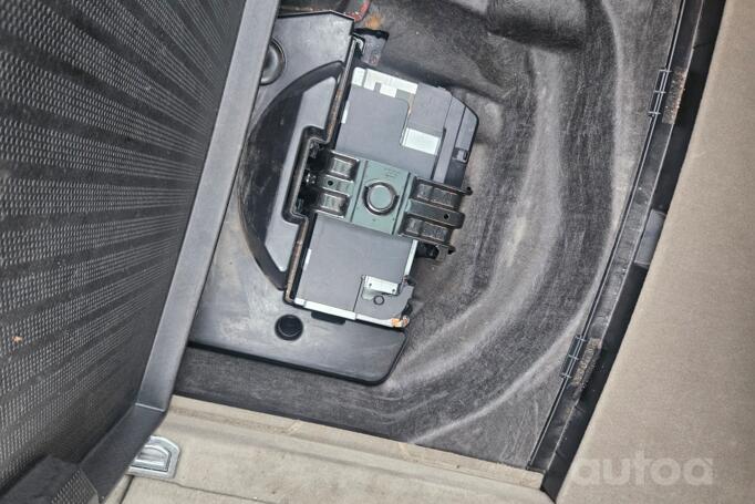 Audi A4 B8/8K wagon 5-doors