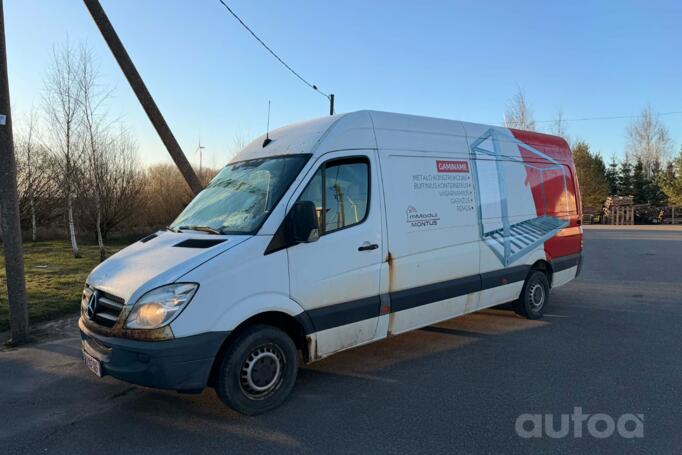 Mercedes-Benz Sprinter Second generation