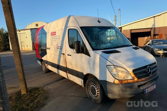 Mercedes-Benz Sprinter Second generation