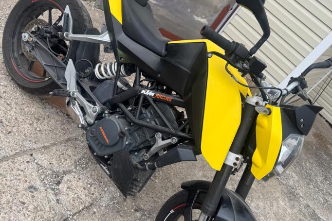 KTM Duke