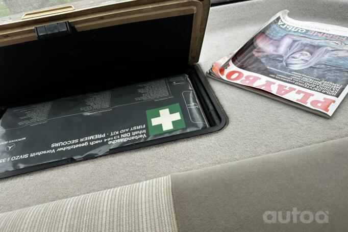 Mercedes-Benz W124 1 generation