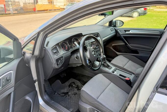 Volkswagen Golf 7 generation Variant wagon 5-doors