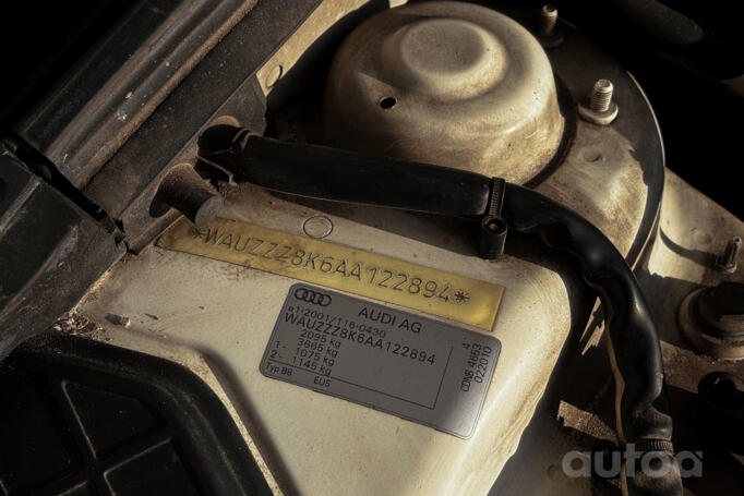 Audi A4 B8/8K wagon 5-doors