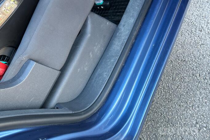 Volkswagen Touran 1 generation [2th restyling] Minivan