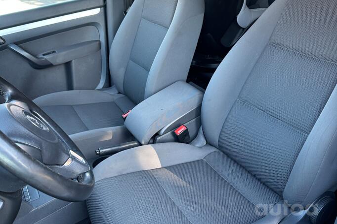 Volkswagen Touran 1 generation [2th restyling] Minivan