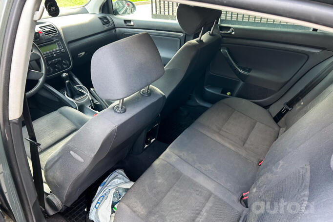 Volkswagen Golf 5 generation Hatchback 5-doors