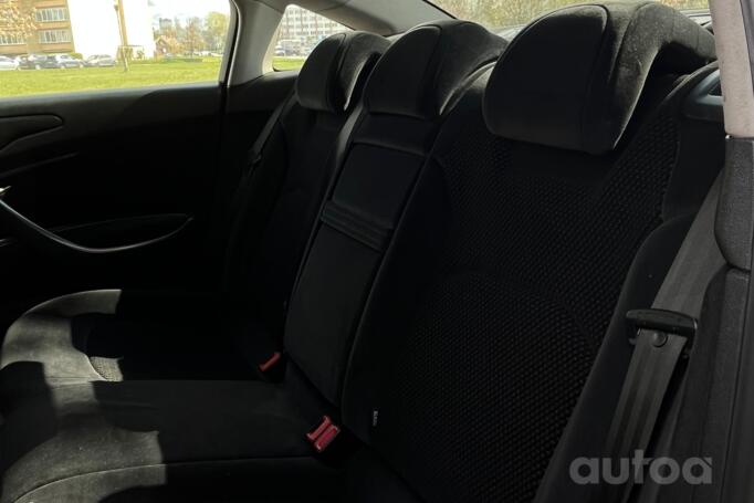 Citroen C5 2 generation Sedan