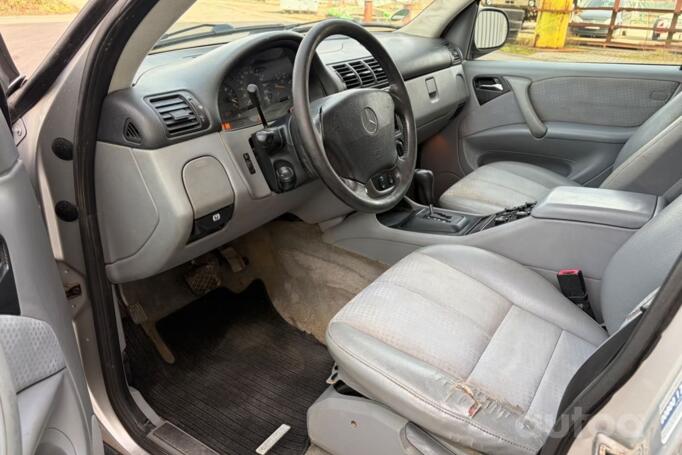 Mercedes-Benz M-Class W163 Crossover 5-doors