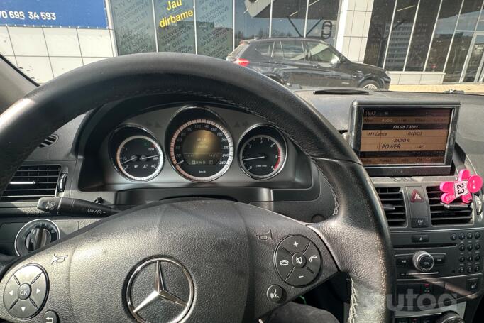 Mercedes-Benz C-Class W204/S204 Sedan 4-doors