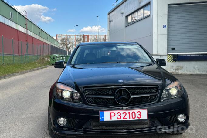 Mercedes-Benz C-Class W204/S204 Sedan 4-doors