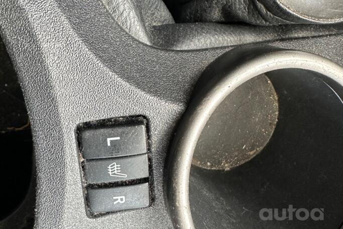 Toyota Verso 1 generation Minivan