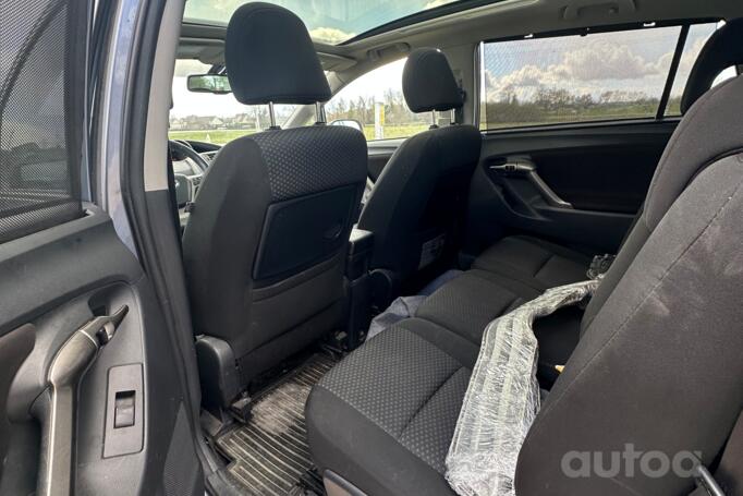 Toyota Verso 1 generation Minivan