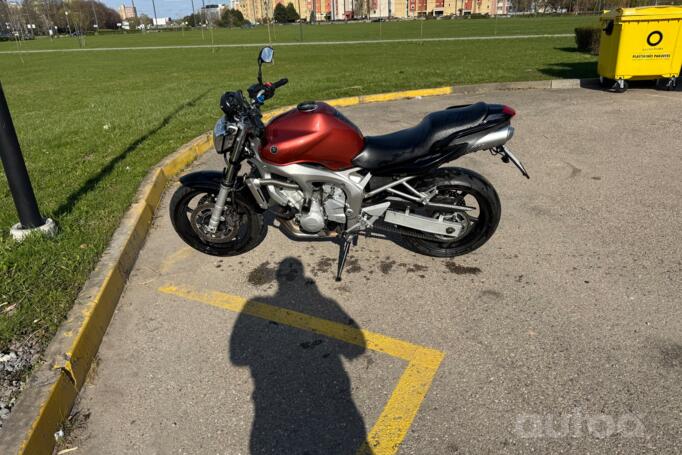 Yamaha FZS 600 Fazer