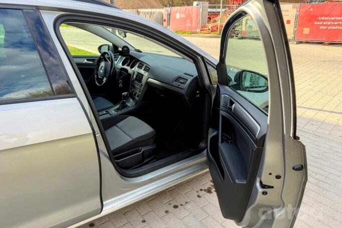 Volkswagen Golf 7 generation Variant wagon 5-doors